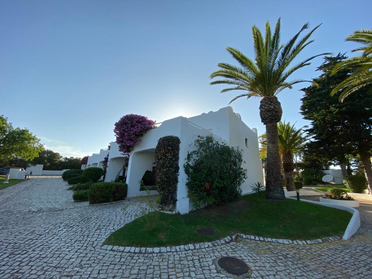 Superb Beach Townhouse At Vila Gaivota Resort Ferragudo Bagian luar foto