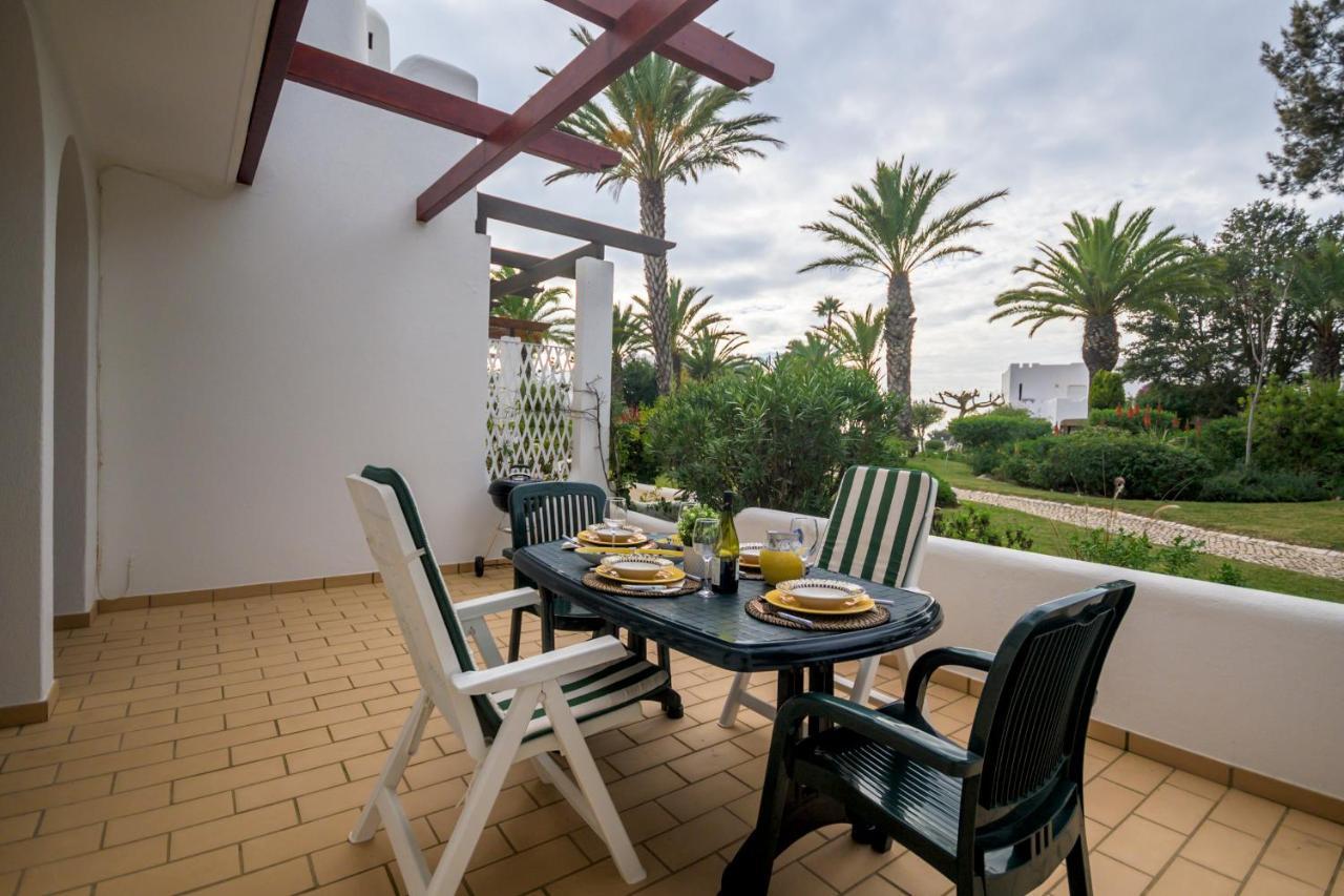Superb Beach Townhouse At Vila Gaivota Resort Ferragudo Bagian luar foto